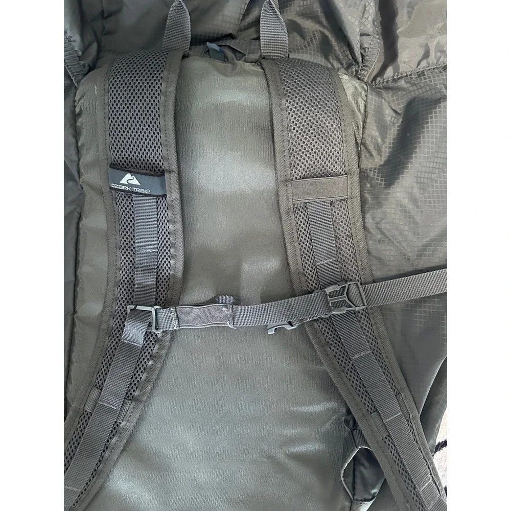 Ozark Trail Atka Backpack Unisex OS Black Orange Excellent Lightweight‎ Ripstop